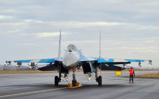 Suhoi Su-27 aterizat la Bacau