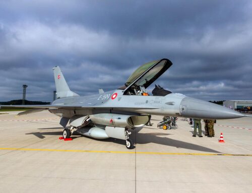 Danemarca ar putea transfera Ucrainei avioane F-16